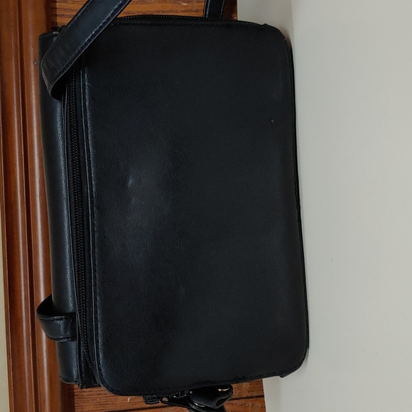 Vittoria Genuine Leather Crossbody Bag - Picture 7 of 17